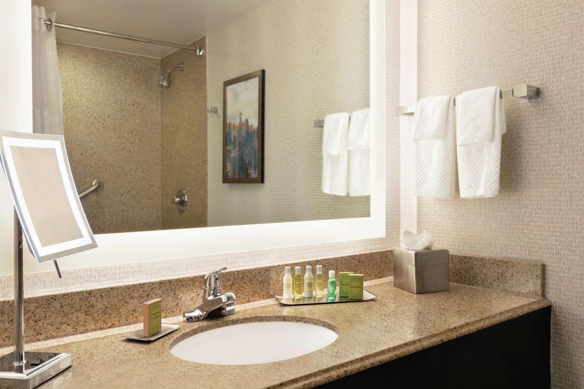Doubletree By Hilton Atlanta Northeast/Northlake Такер Екстер'єр фото