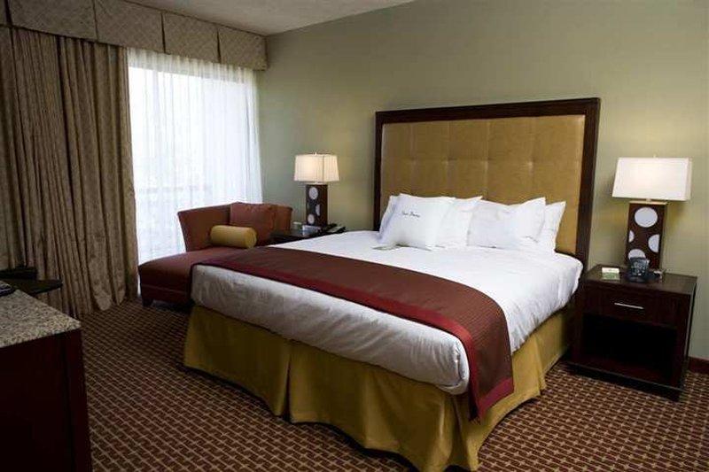 Doubletree By Hilton Atlanta Northeast/Northlake Такер Екстер'єр фото