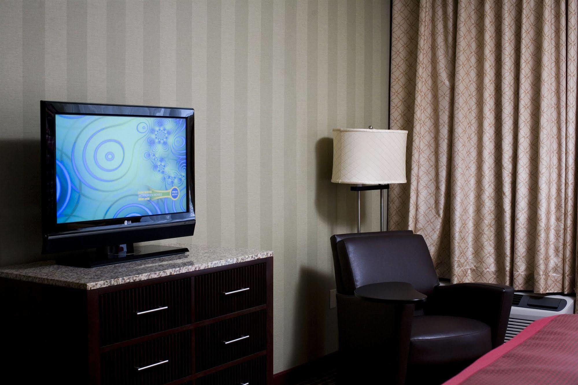 Doubletree By Hilton Atlanta Northeast/Northlake Такер Екстер'єр фото